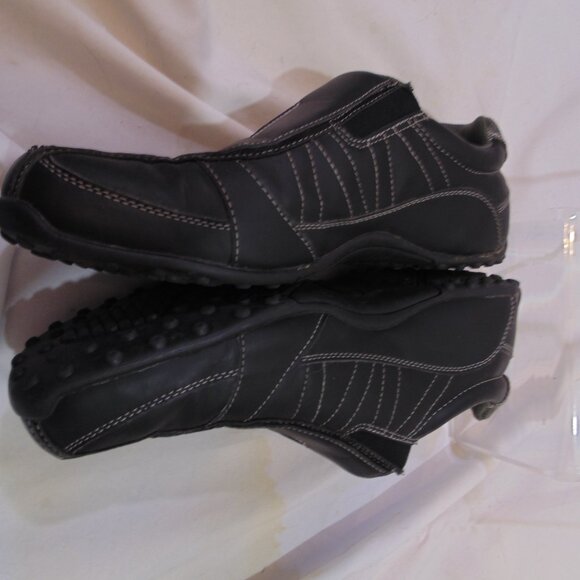 Day Five Sneaker Shoes Mens Size 11M Black Slip On Gripped Casual Athletic - Picture 7 of 8